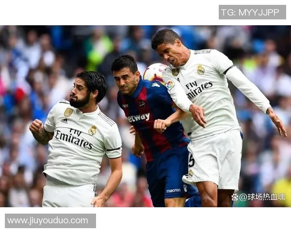 皇马足球明星阵容揭秘球场上的传奇与新星齐聚一堂